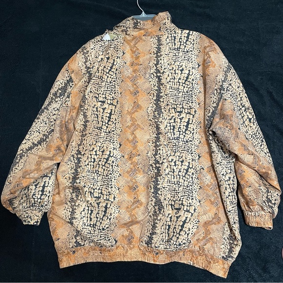 Vintage Oversized MultiPattern Sporty Jacket - Picture 8 of 9